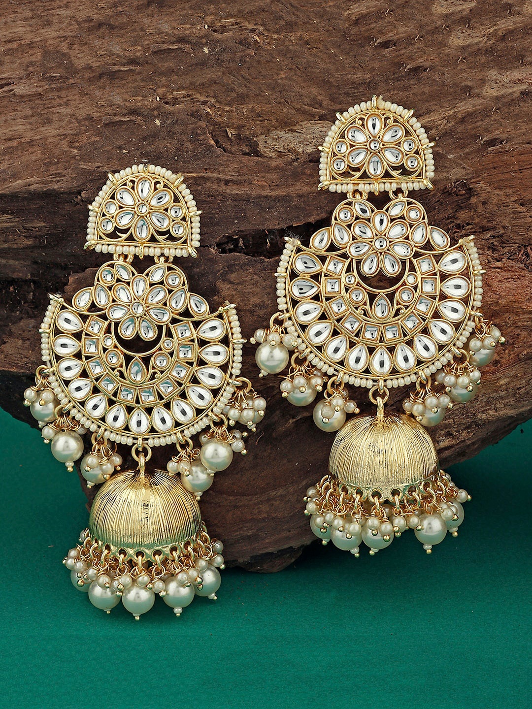 

Alamod Gold-Plated Classic Chanbalis Earrings, White
