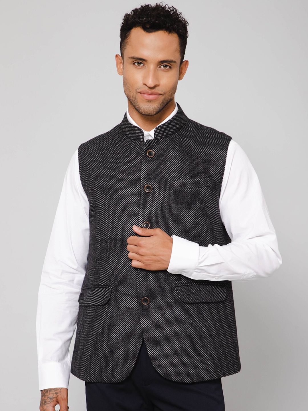 

Cantabil Men Woven Design Mandarin Collar Nehru Jacket, Black