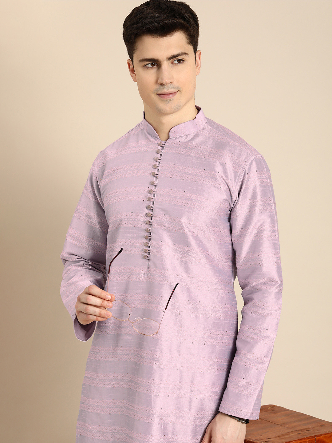 

Anouk Men Geometric Embroidered Sequinned Pastels Jacquard Kurta, Pink
