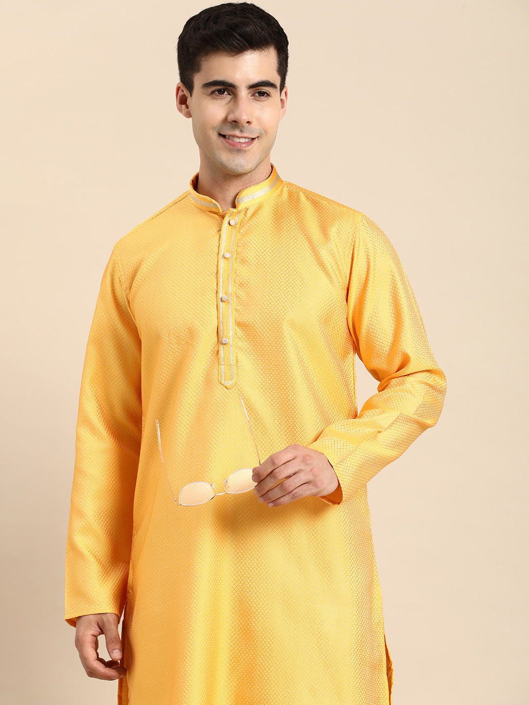 

Anouk Men Geometric Embroidered Jacquard Kurta, Yellow