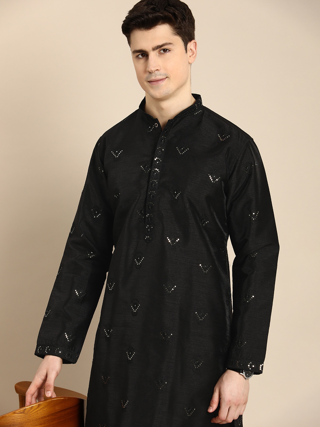 

Anouk Men Ethnic Motifs Embroidered Sequinned Jacquard Kurta, Black