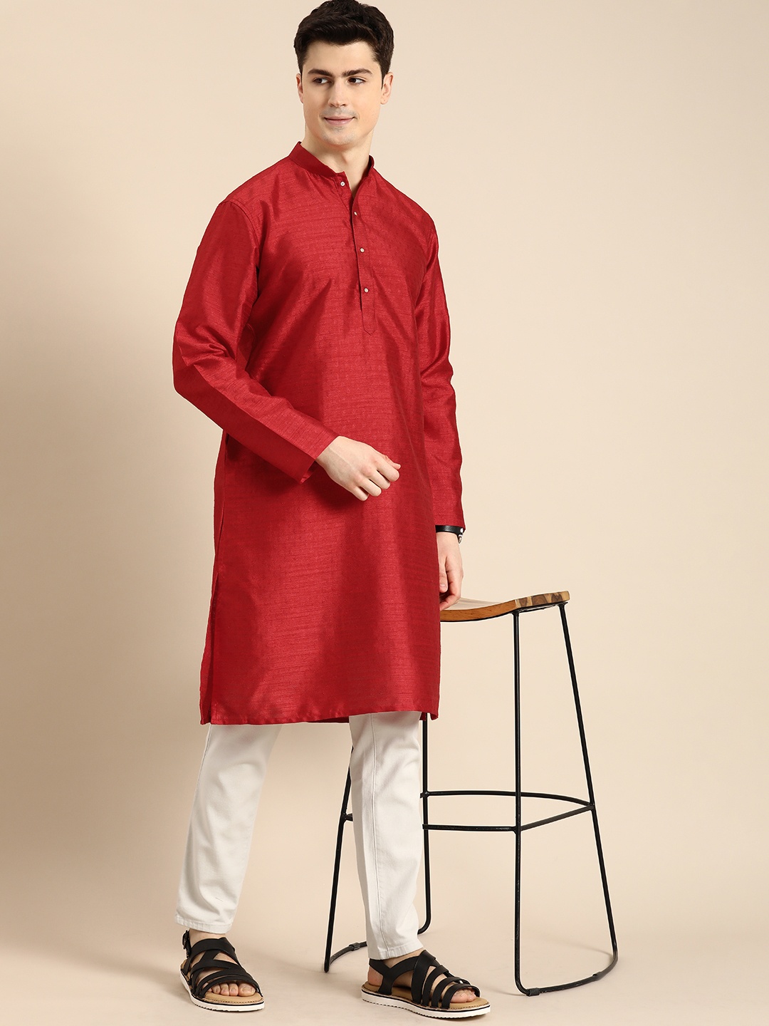 

Anouk Men Ethnic Motifs Self Design Kurta, Red