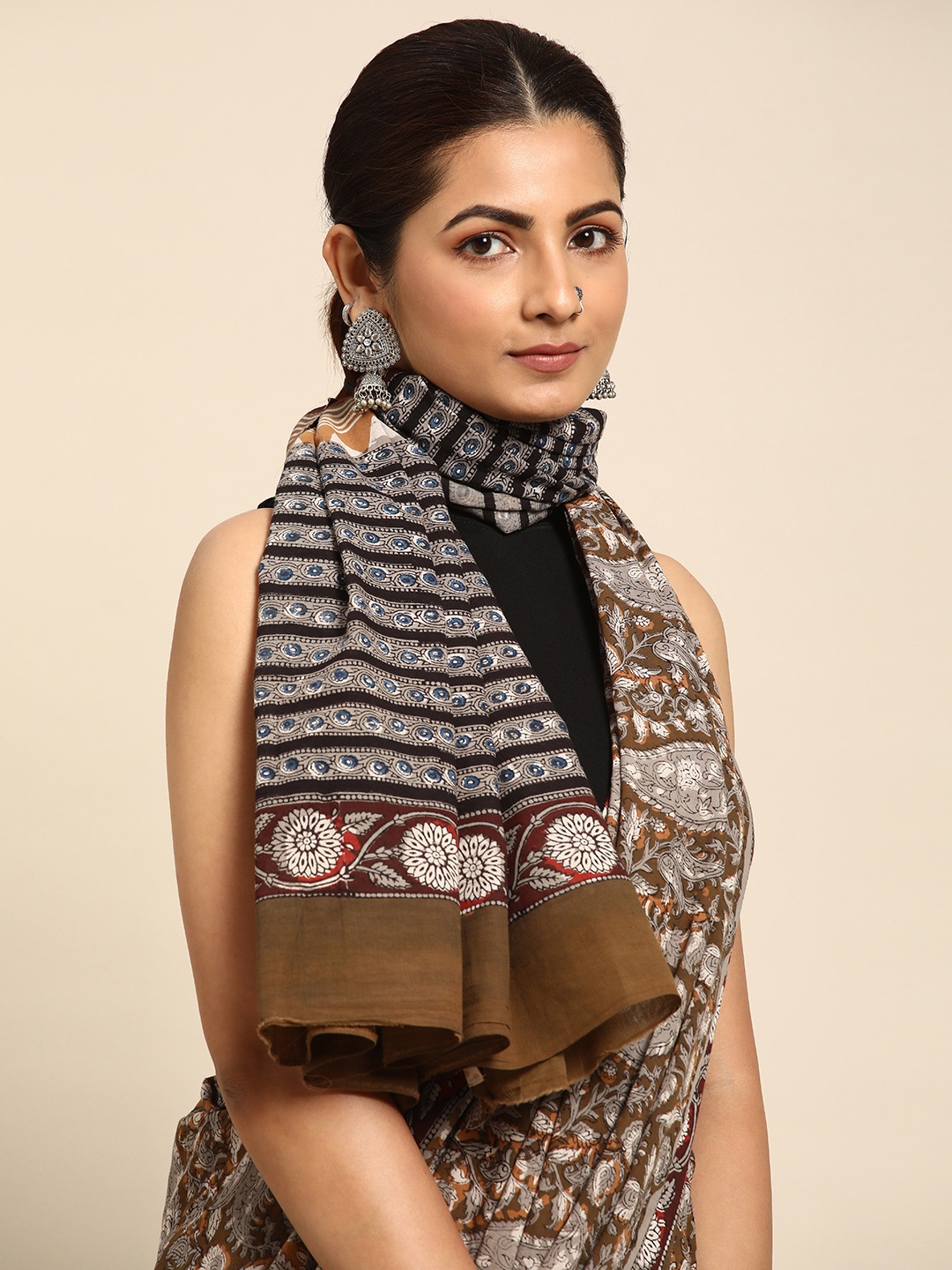 

Taavi Paisley Printed Pure Cotton Bagru Saree, Grey