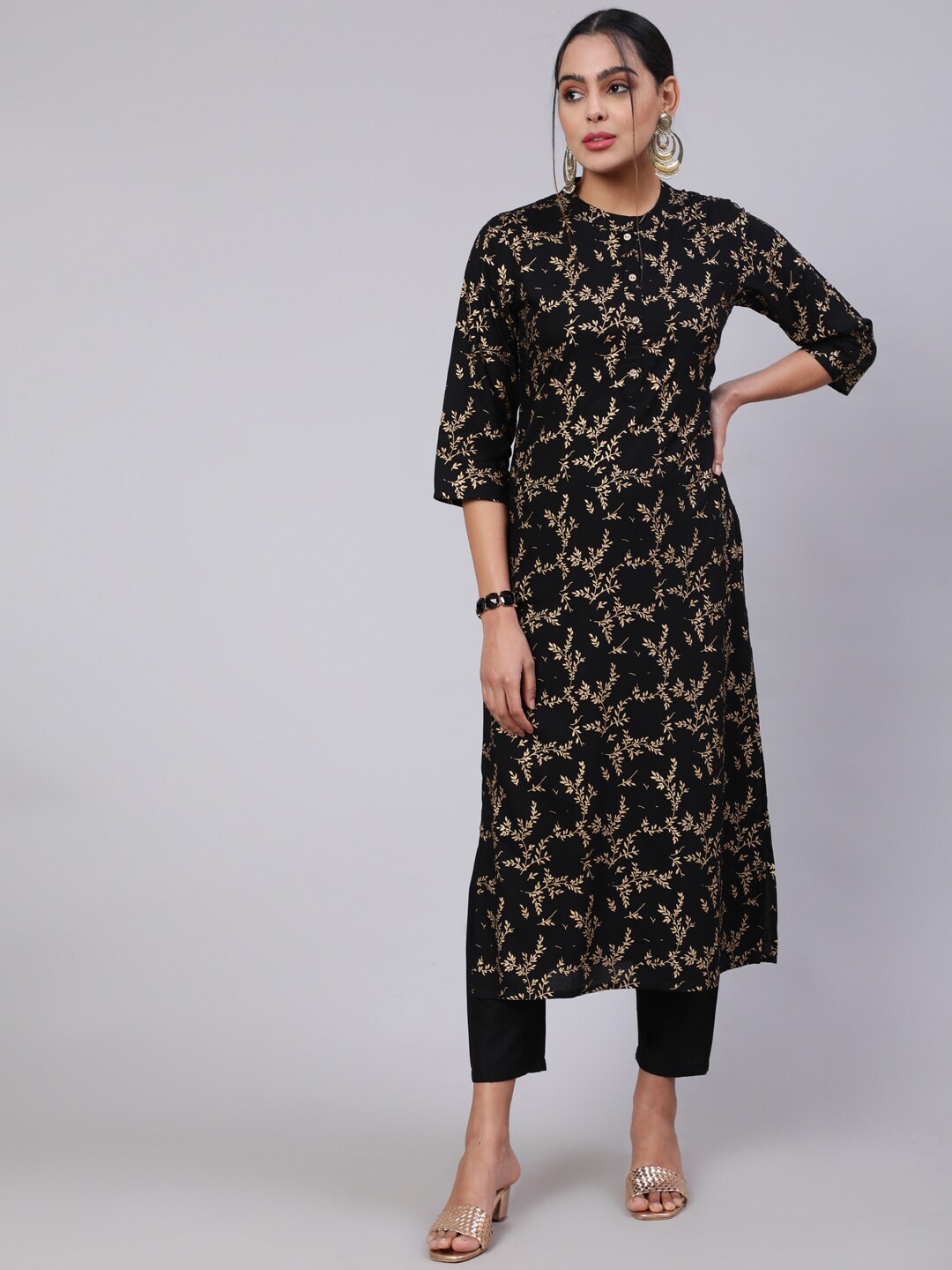 

Nayo Band Collar Floral Printed Pure Cotton Foil Kurta with Trousers, Black