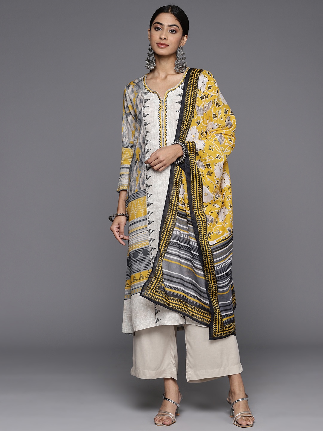 

Biba Women Printed Regular Kurta with Palazzos & Dupatta, Off white
