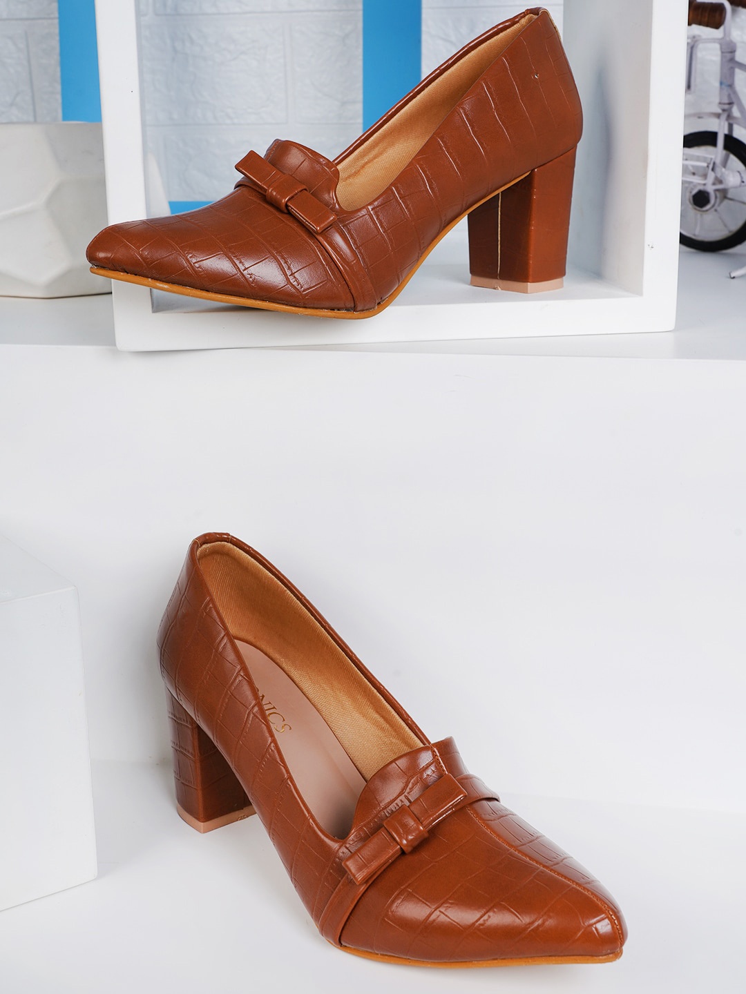 

ICONICS Textured Pointed Toe Block Pumps, Tan