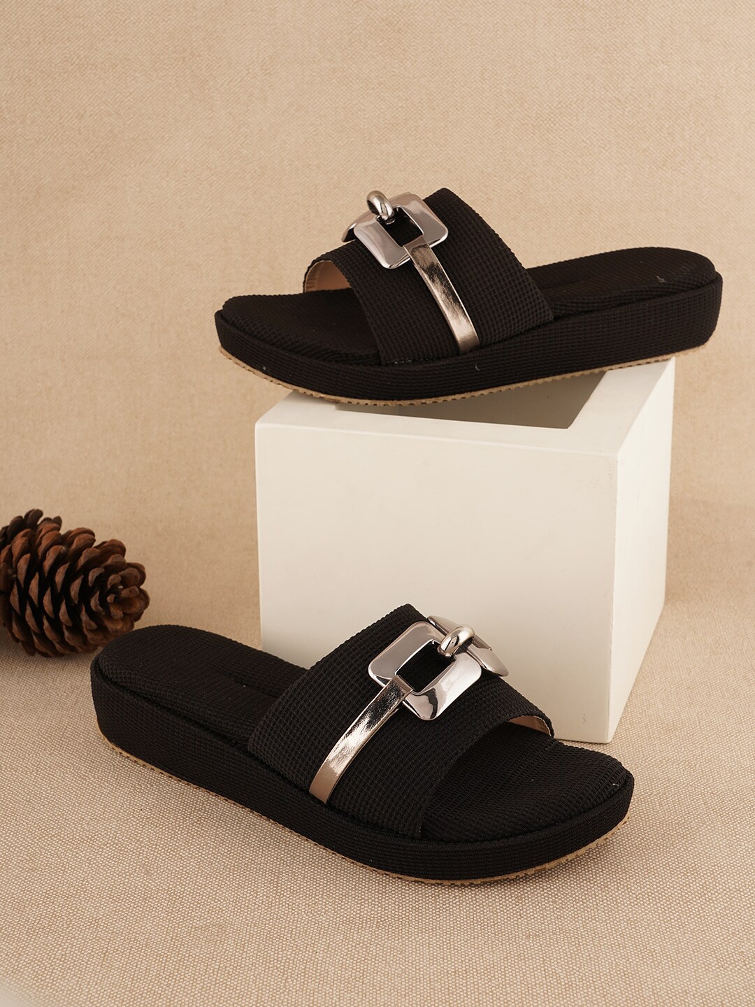 

SAPATOS Embellished Flatform Heels, Black