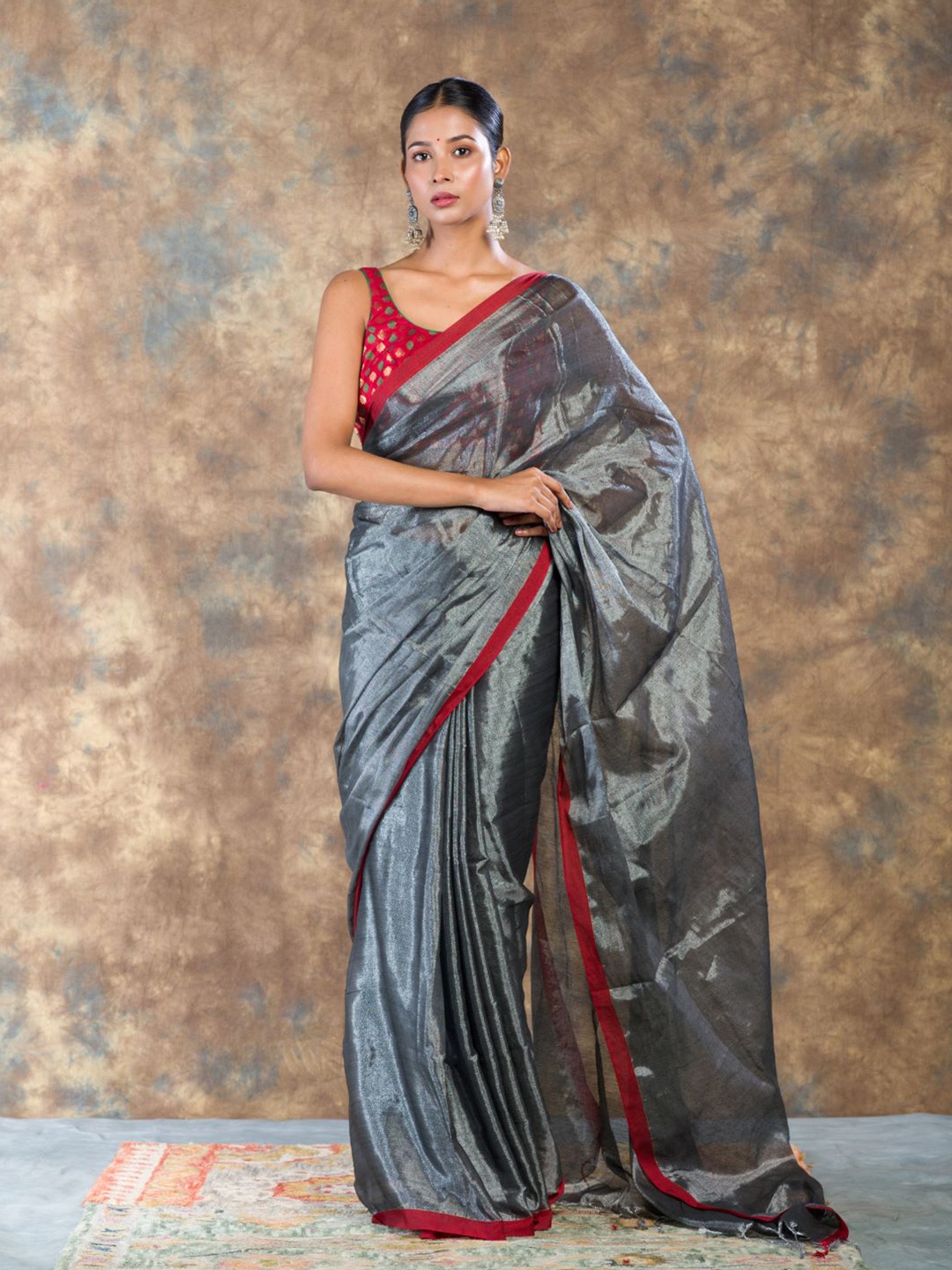 

HERE&NOW Linen Blend Saree with Blouse Piece, Grey