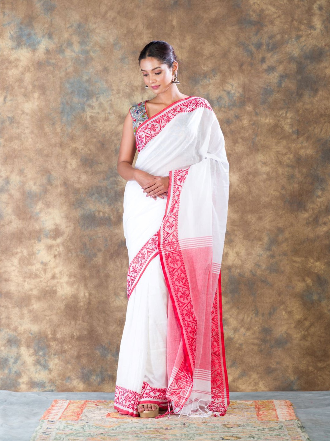 

HERE&NOW Woven Design Pure Cotton Khadi Saree, White