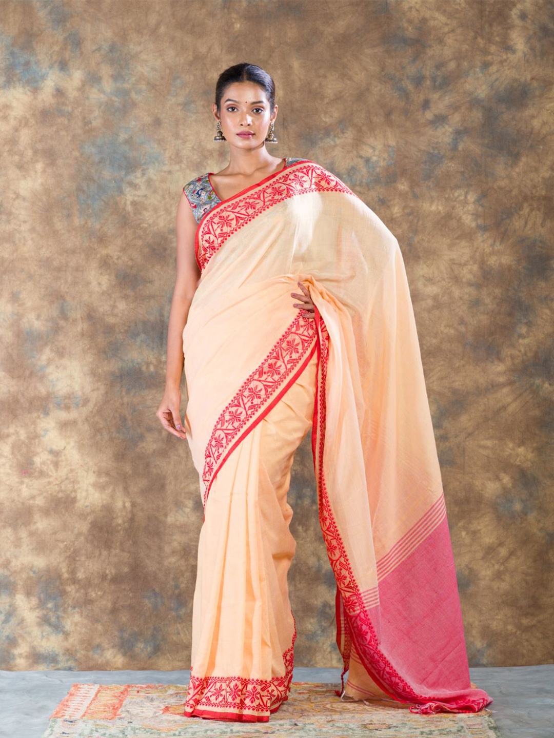 

HERE&NOW Woven Design Saree, Cream