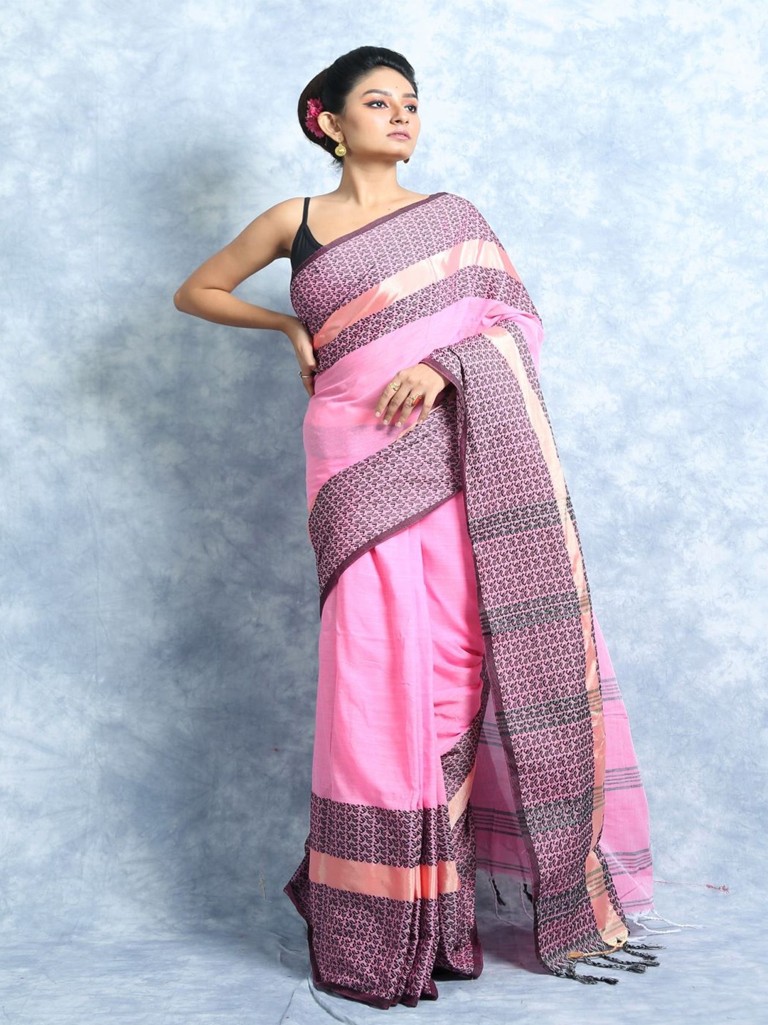 

HERE&NOW Zari Woven Design Saree, Pink