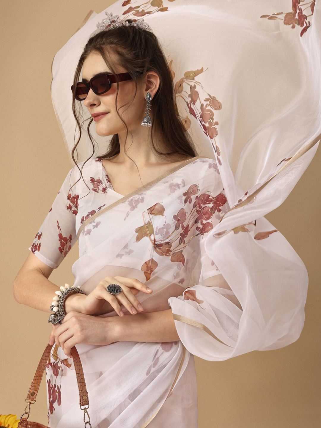 

Sangria Floral Printed Organza Saree, White