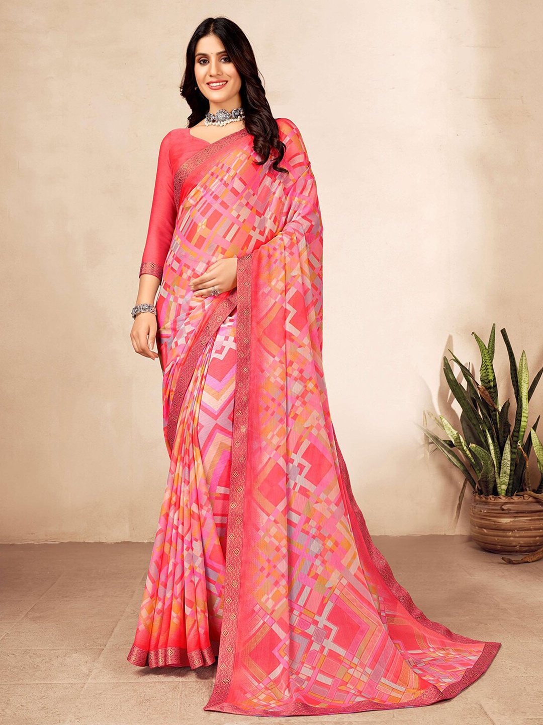 

Kasak Geometric Printed Zari Saree, Red
