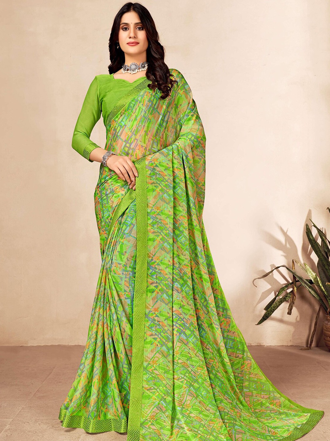 

Kasak Geometric Printed Block Print Saree, Green