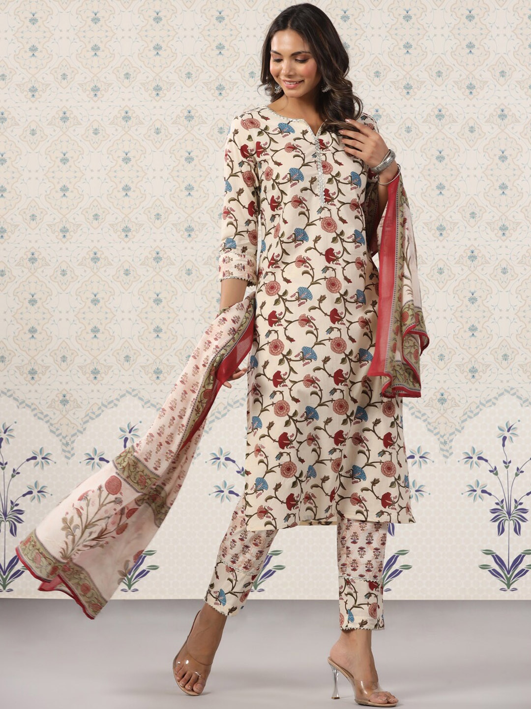 

Ode by House of Pataudi Printed Notched Neck Pure Cotton Kurta With Trousers & Dupatta, Cream