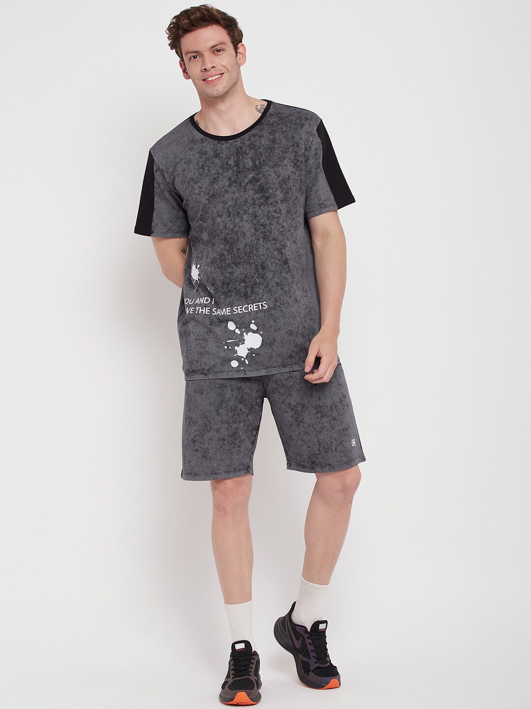 

EDRIO Printed Pure Cotton T-Shirt With Shorts, Grey