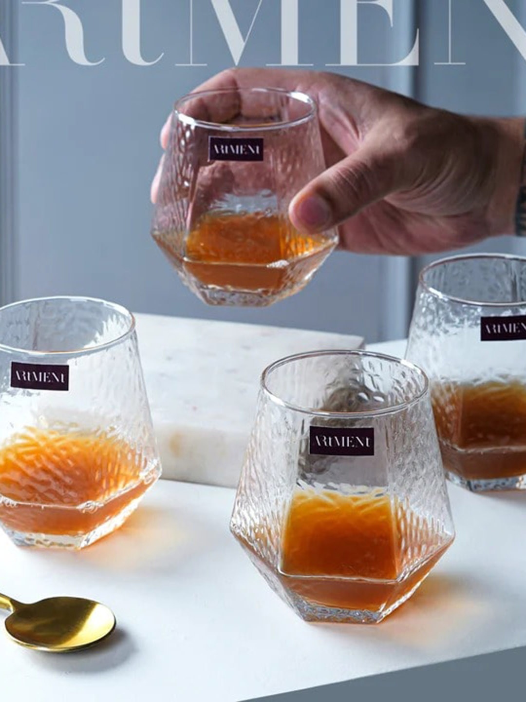 

THE ARTMENT Minimalist 4-Pcs Transparent Textured Diamond Glasses