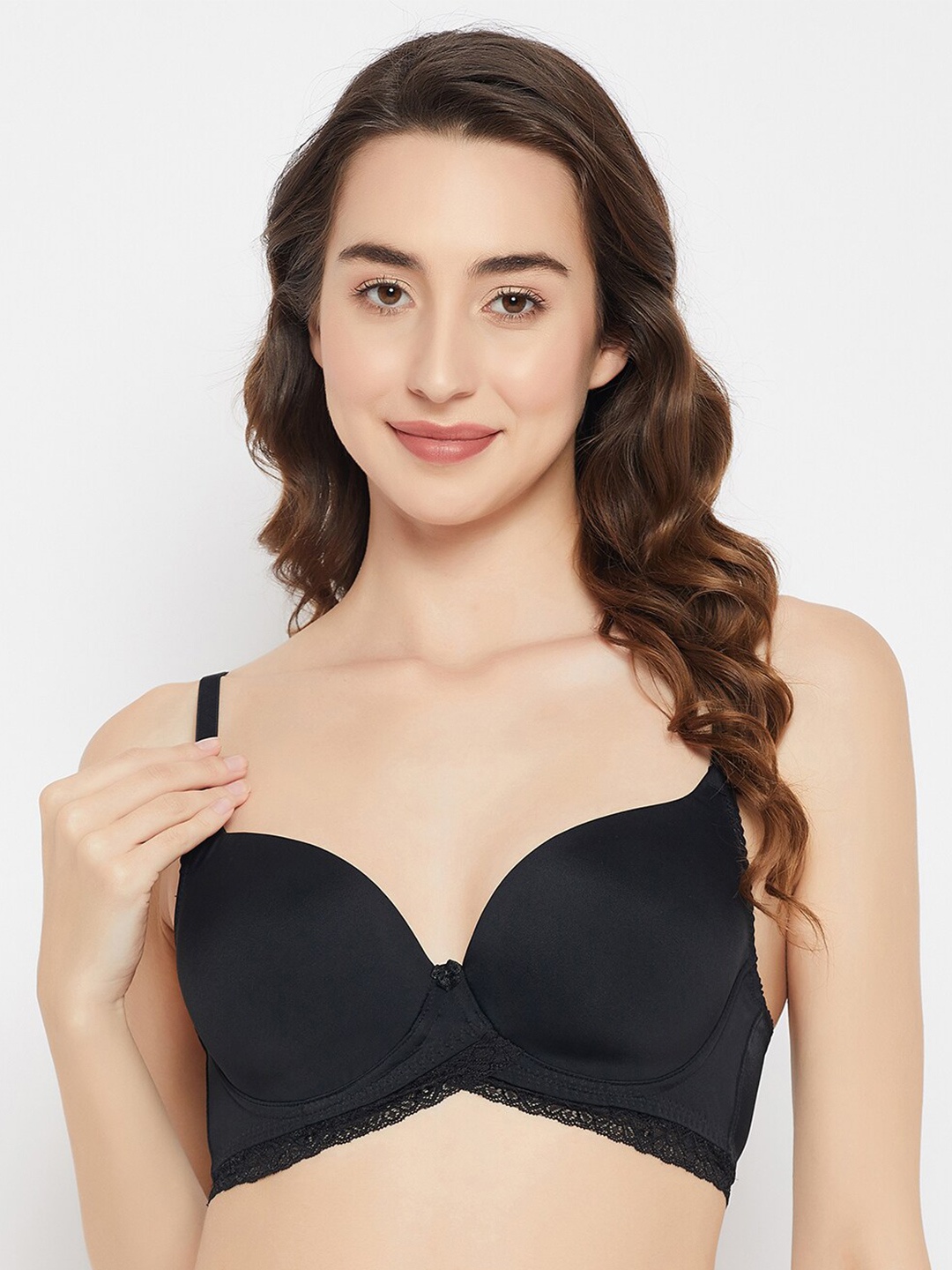 

Clovia Lightly Padded Underwired Medium Coverage All Day Comfort Cut & Sew Bra, Black