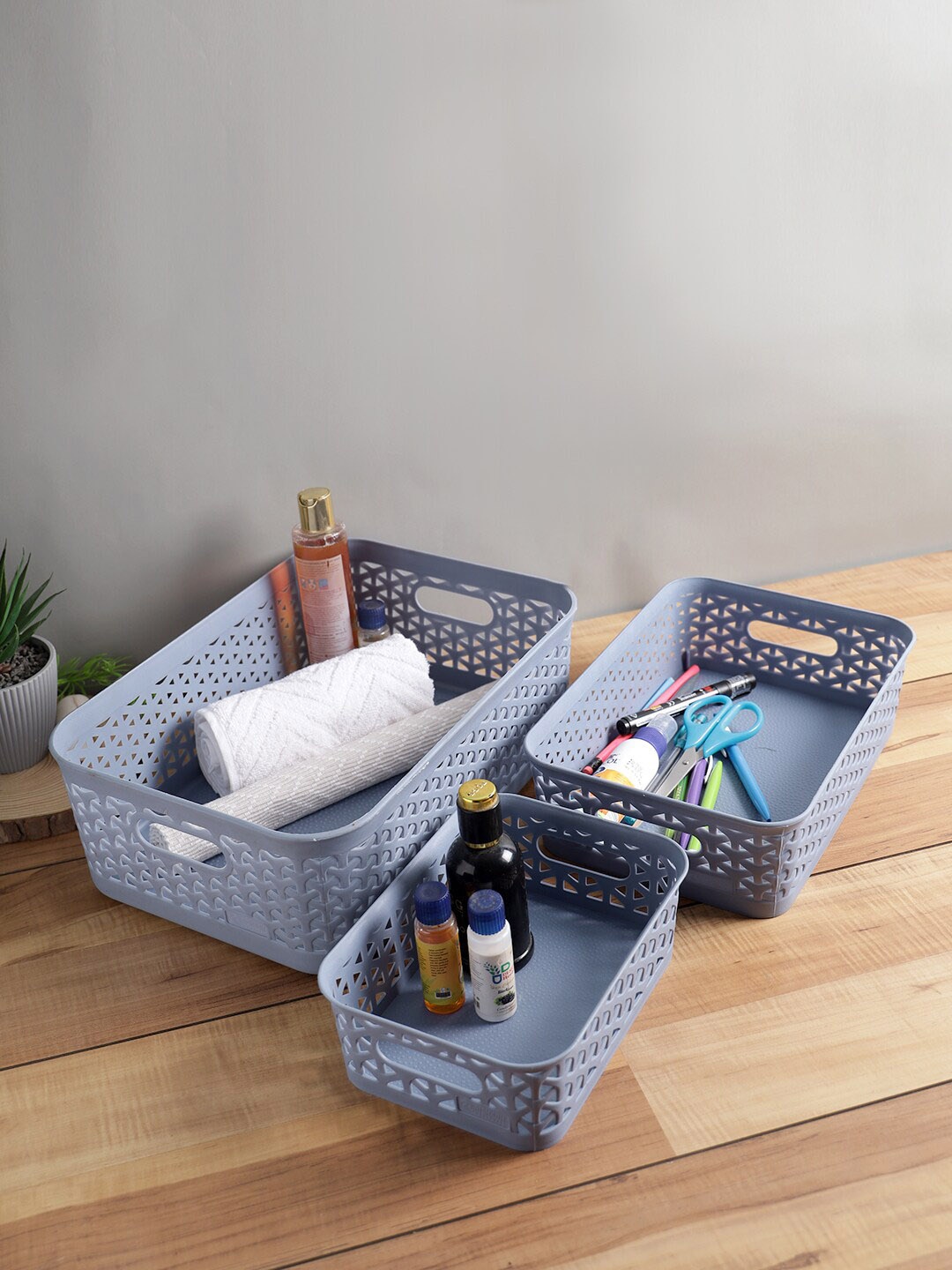 

Abode Blue 3-Pieces Multipurpose Organiser Basket for Storage Without Lid