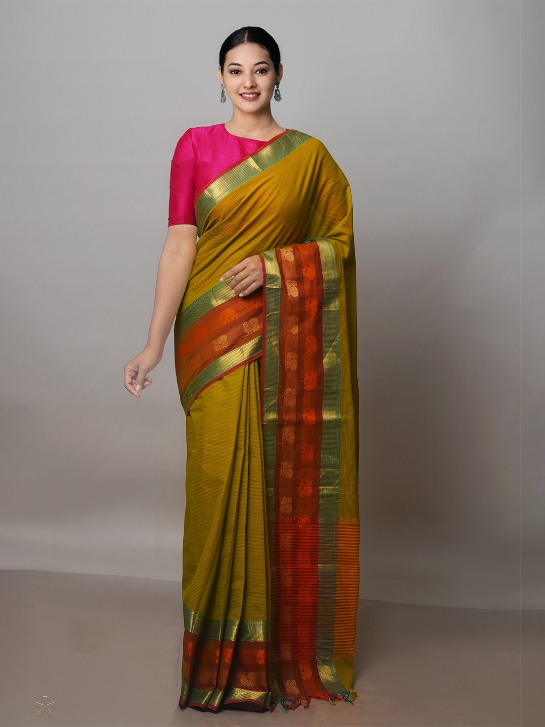 

Unnati Silks Striped Zari Mangalagiri Saree, Green