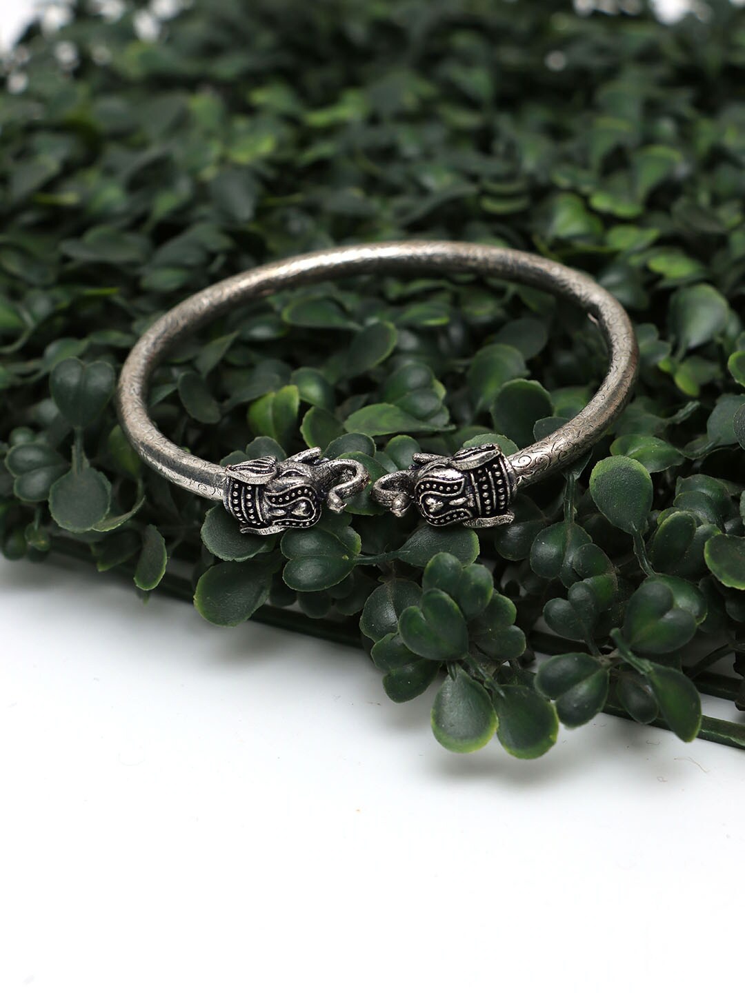 

Ozanoo Women Silver-Plated Oxidised Dragon Kada Bracelet
