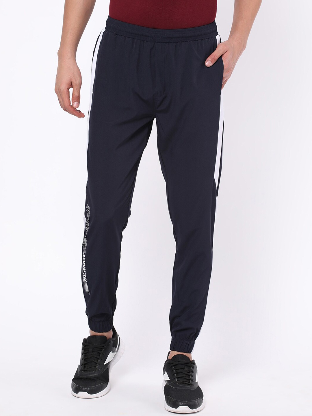 

R&B Men Regular Fit Mid-Rise Joggers, Navy blue