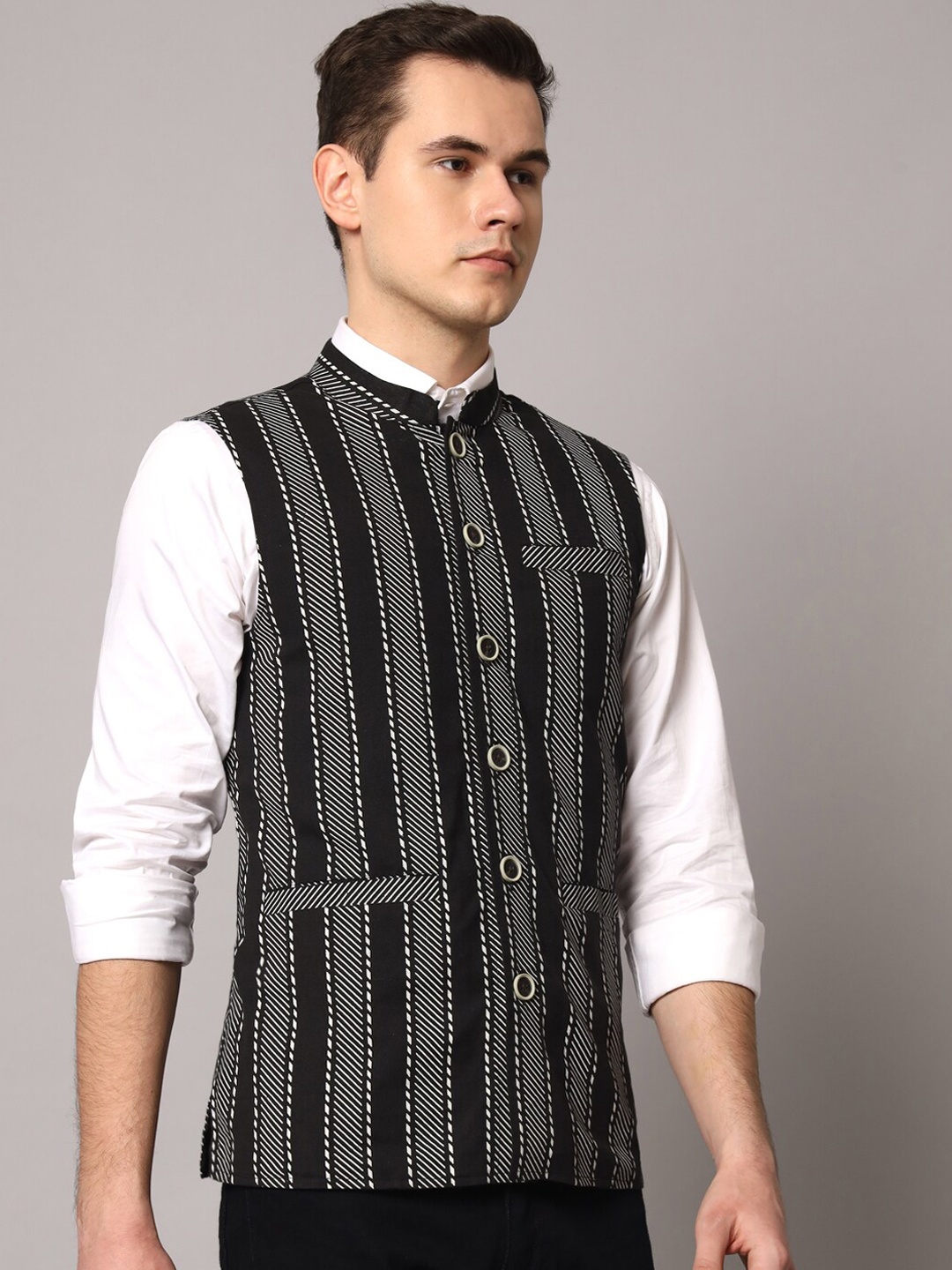 

Sutidora Printed Pure Cotton Nehru Jacket, Black
