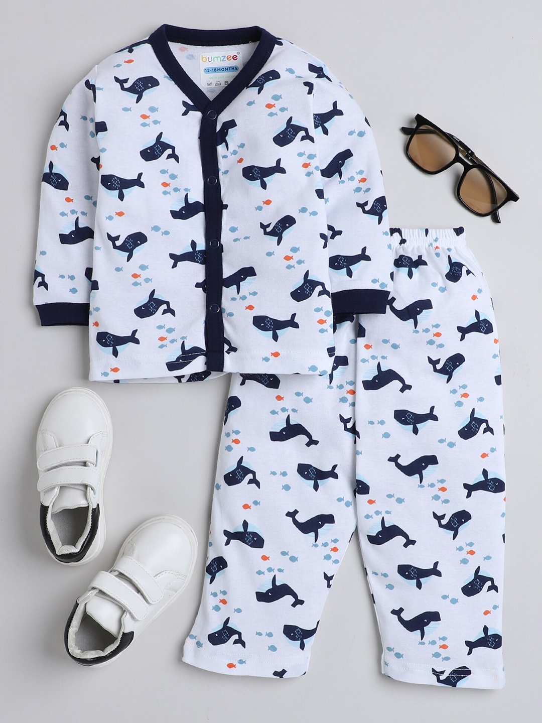 

BUMZEE Infants Boys White & Blue Printed Pure Cotton Top & Pyjama