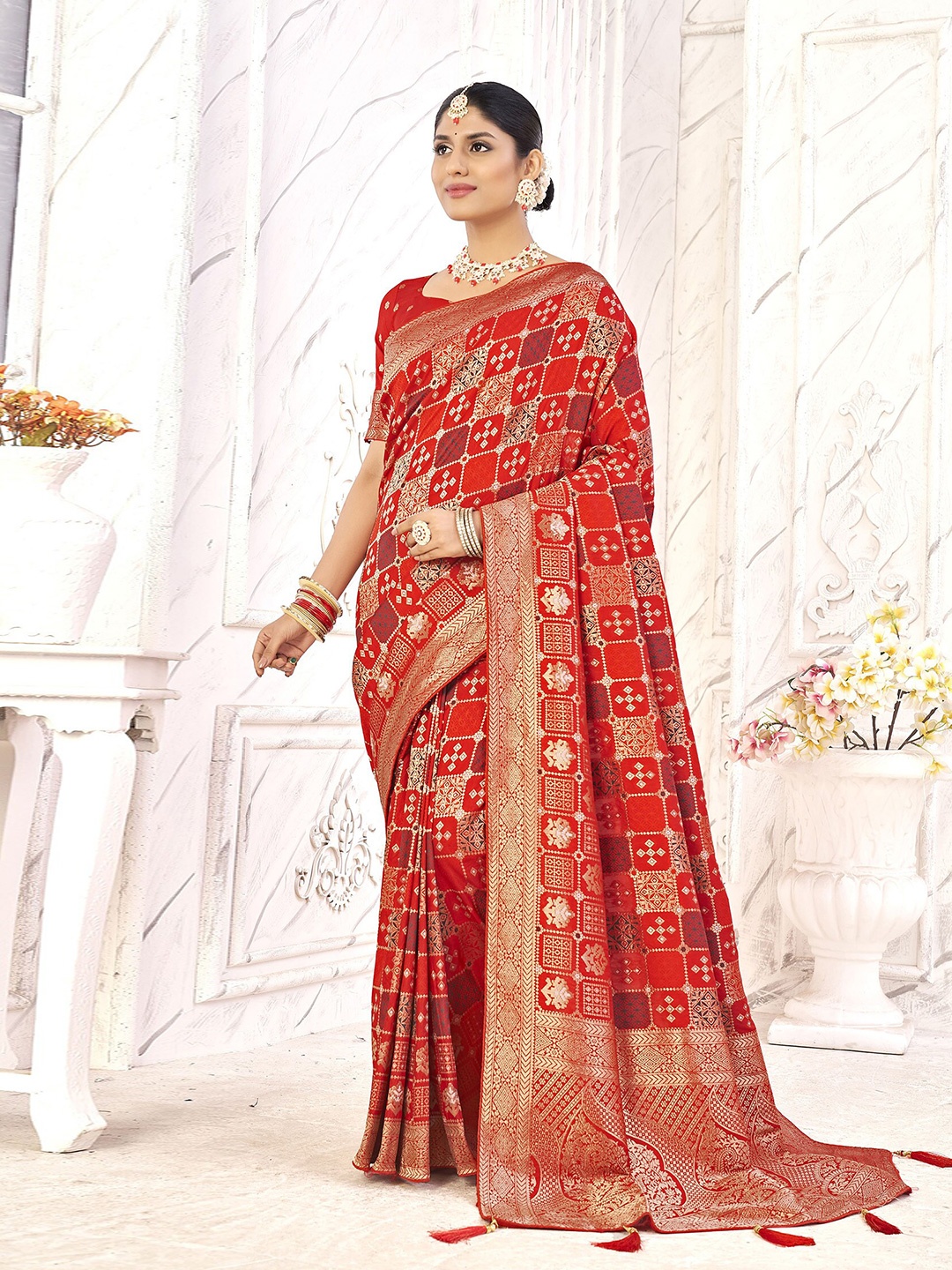 

elora Woven Design Zari Pure Georgette Banarasi Saree, Orange