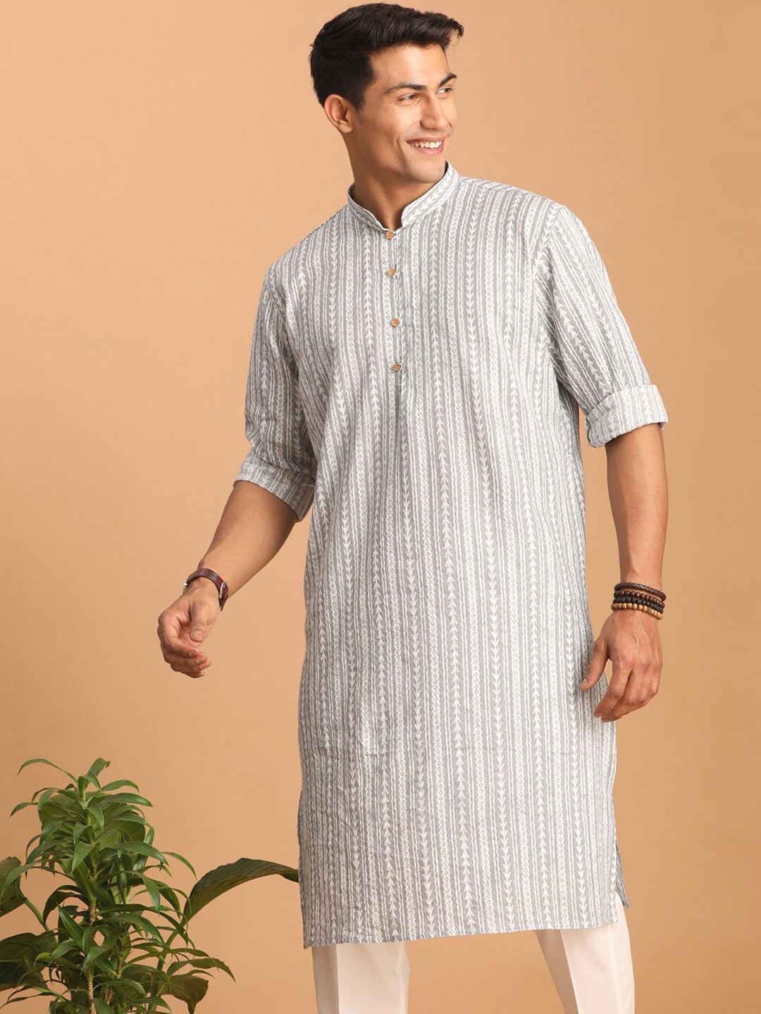 

VASTRAMAY Striped Printed Cotton Sustainable Kurta, Grey