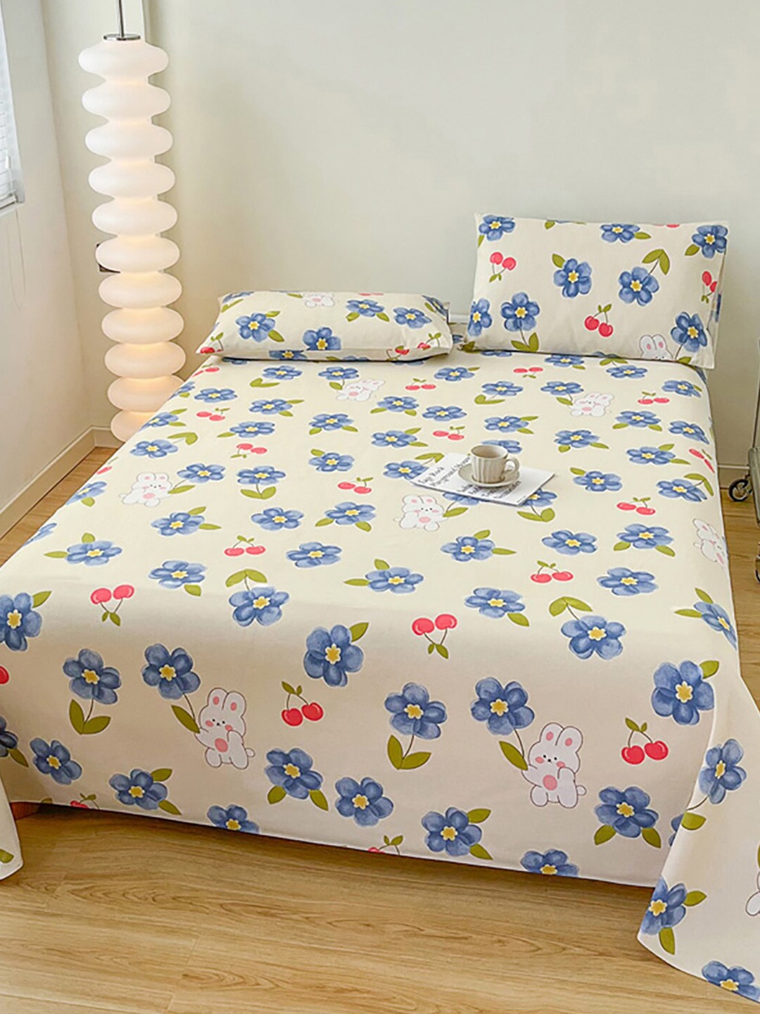 

JC Collection Beige & Blue Floral 186 TC Pure Cotton King Bedsheet With 2 Pillow Covers