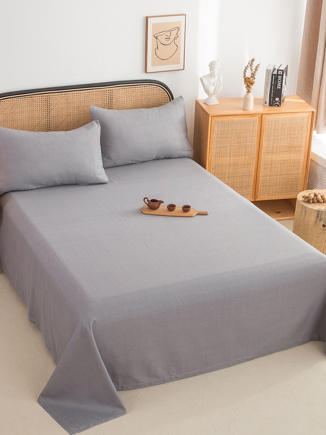 

JC Collection Grey 220 TC Pure Cotton King Bedsheet With 2 Pillow Covers