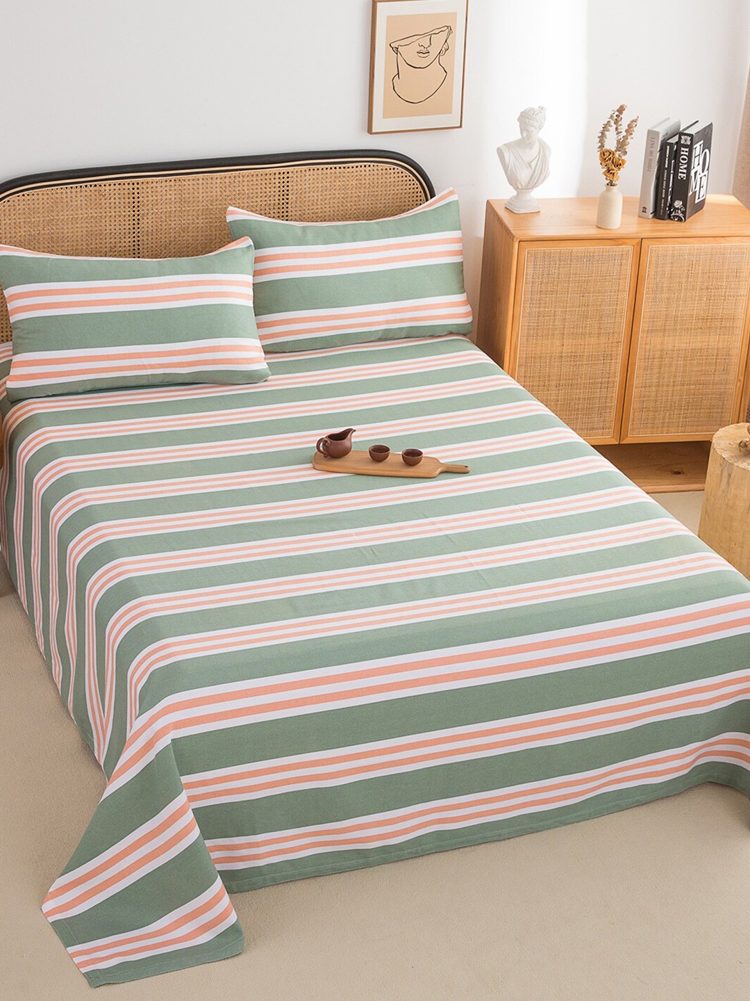 

JC Collection Green & White Striped 220 TC Cotton Queen Bedsheet & Pillow Covers