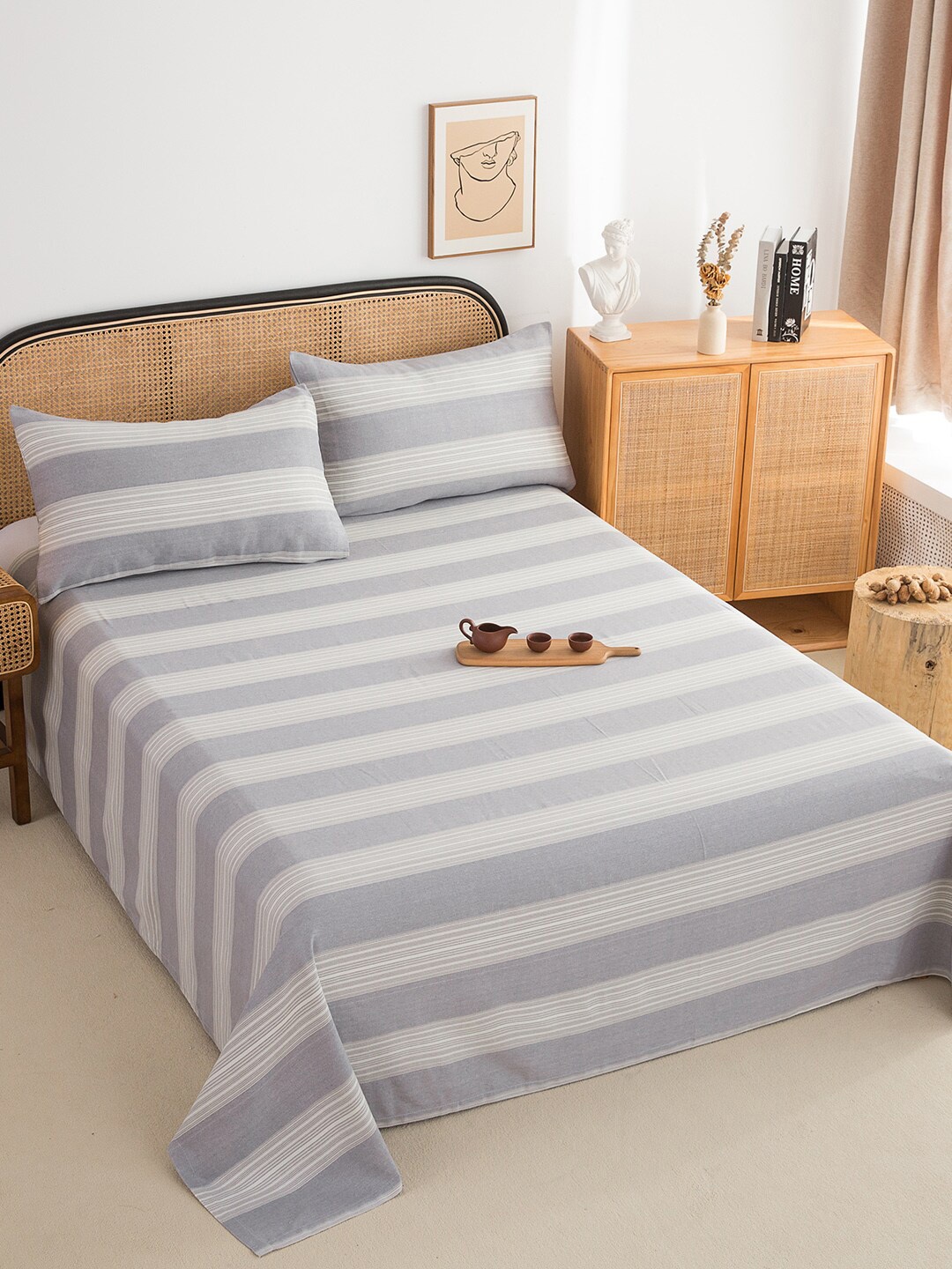 

JC Collection Grey Striped 220 TC Cotton King Bedsheet & Pillow Covers