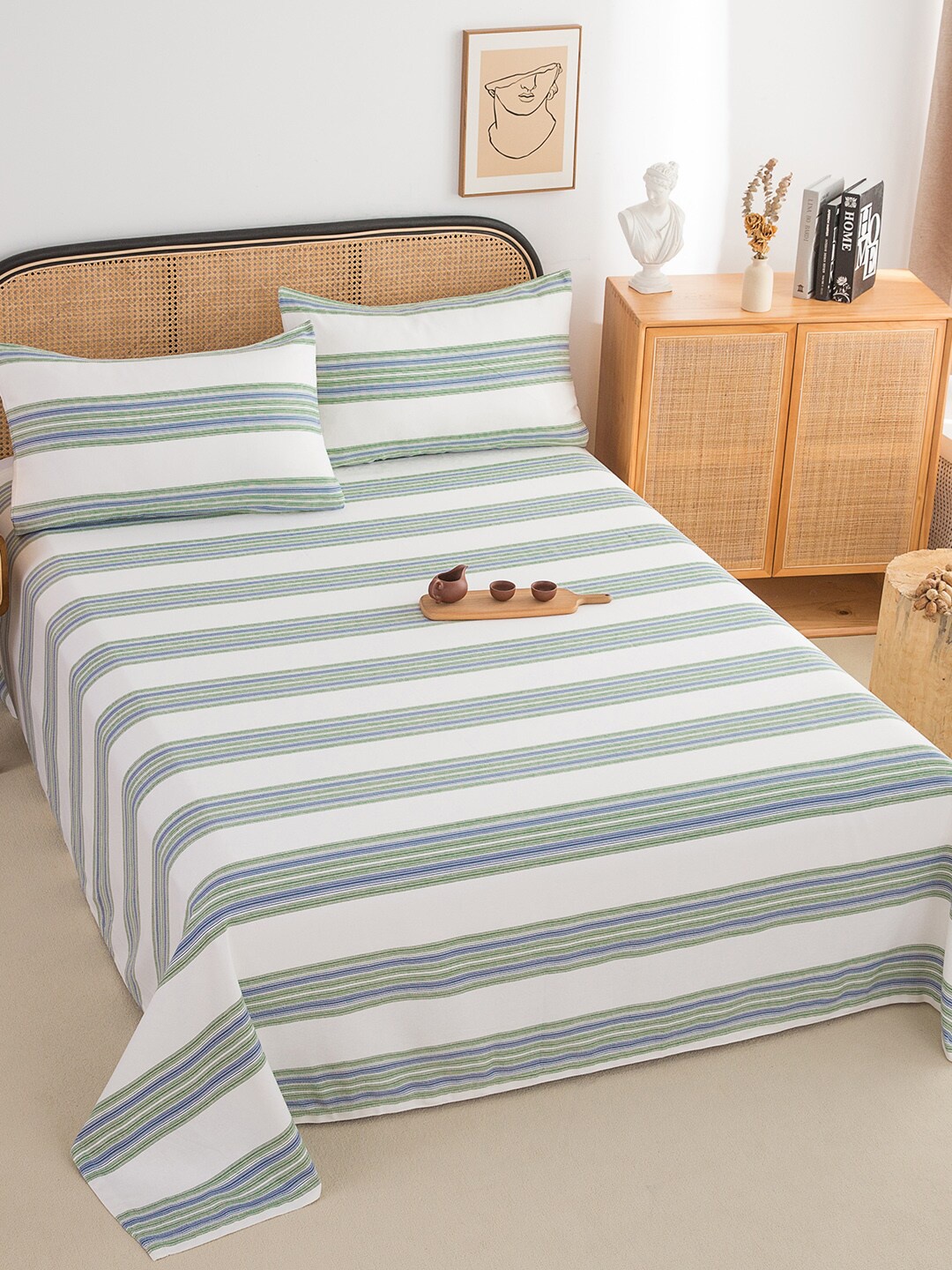 

JC Collection White & Green Striped 220 TC Pure Cotton King Bedsheet With 2 Pillow Covers