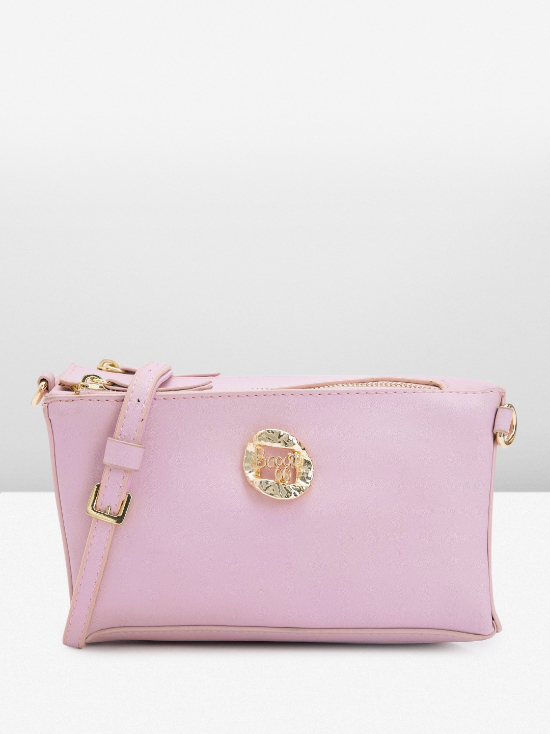 

Baggit Women Solid Sling Bag, Lavender