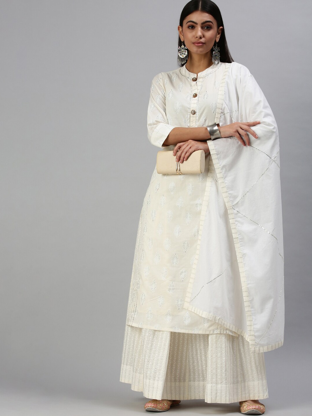 

SHOWOFF Floral Printed Foil Gotta Patti Kurta with Skirt & Dupatta, Off white