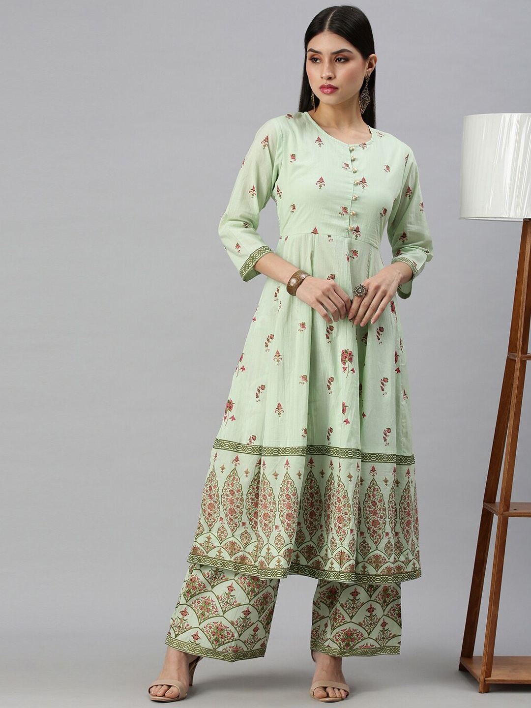 

SHOWOFF Floral Printed Empire Kurta with Palazzos, Green