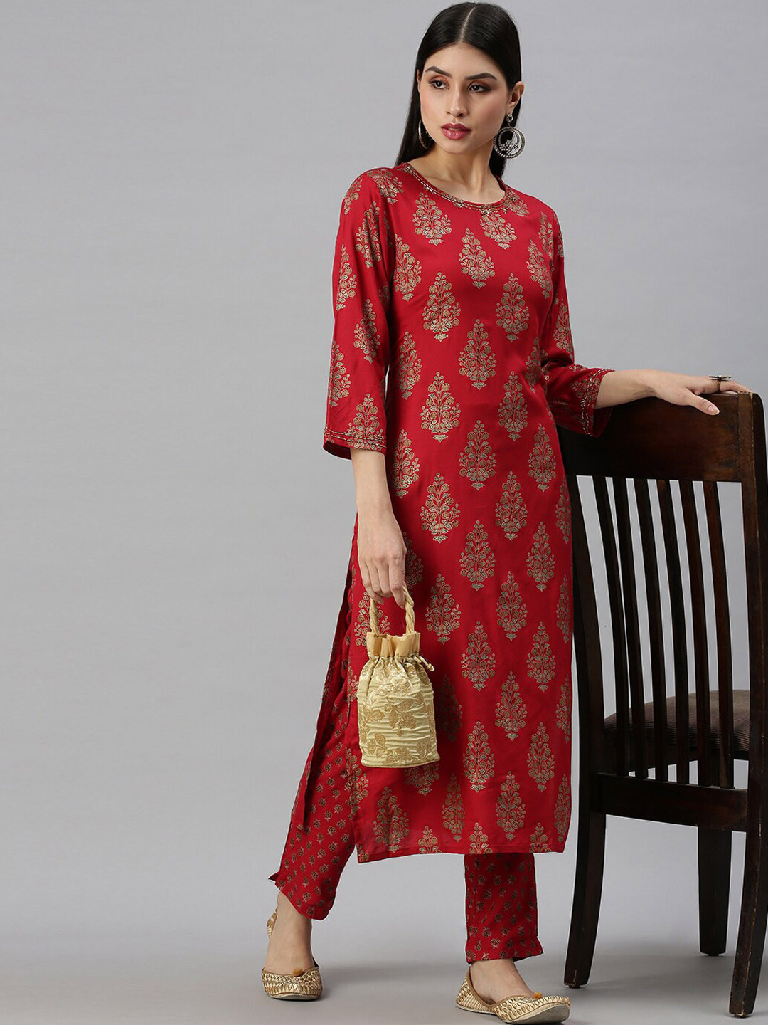 

SHOWOFF Ethnic Motifs Printed Beads & Stones Kurta with Trousers, Red