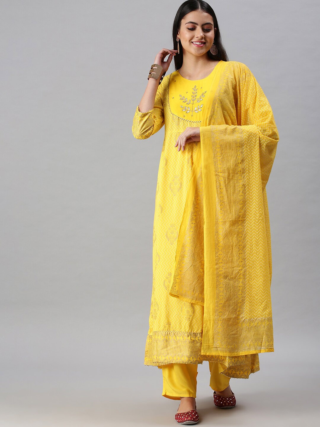 

SHOWOFF Ethnic Motifs Printed Gotta Patti Kurta With Trousers & Dupatta, Yellow