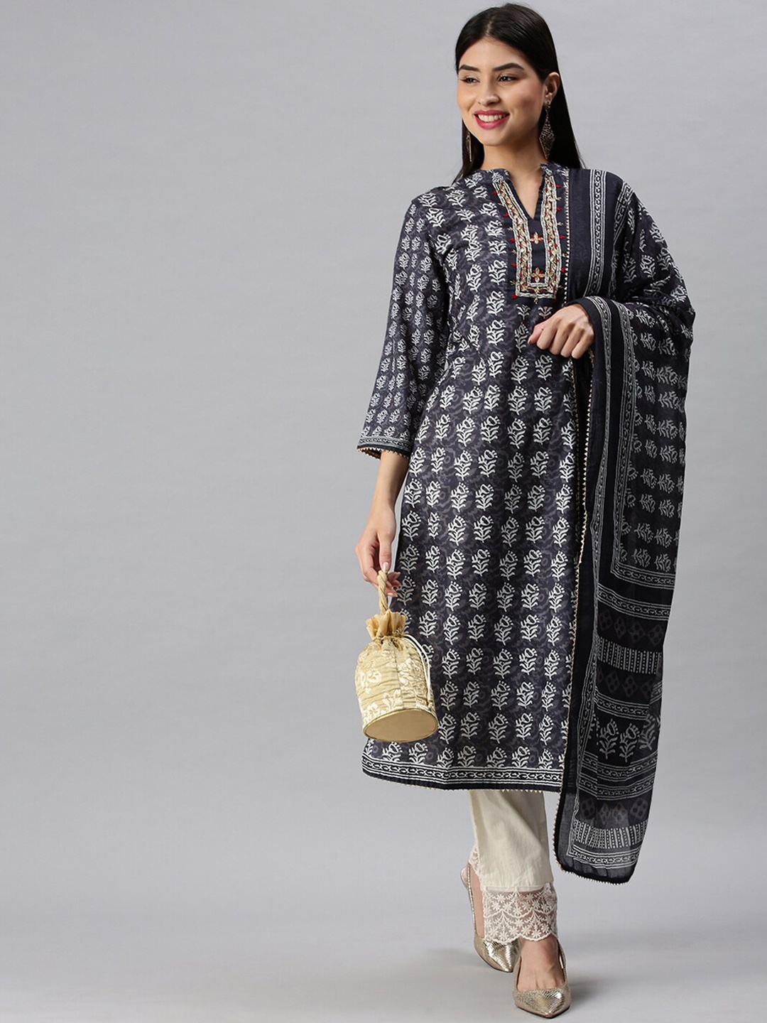 

SHOWOFF Floral Printed Gotta Patti Kurta with Trousers & Dupatta, Navy blue