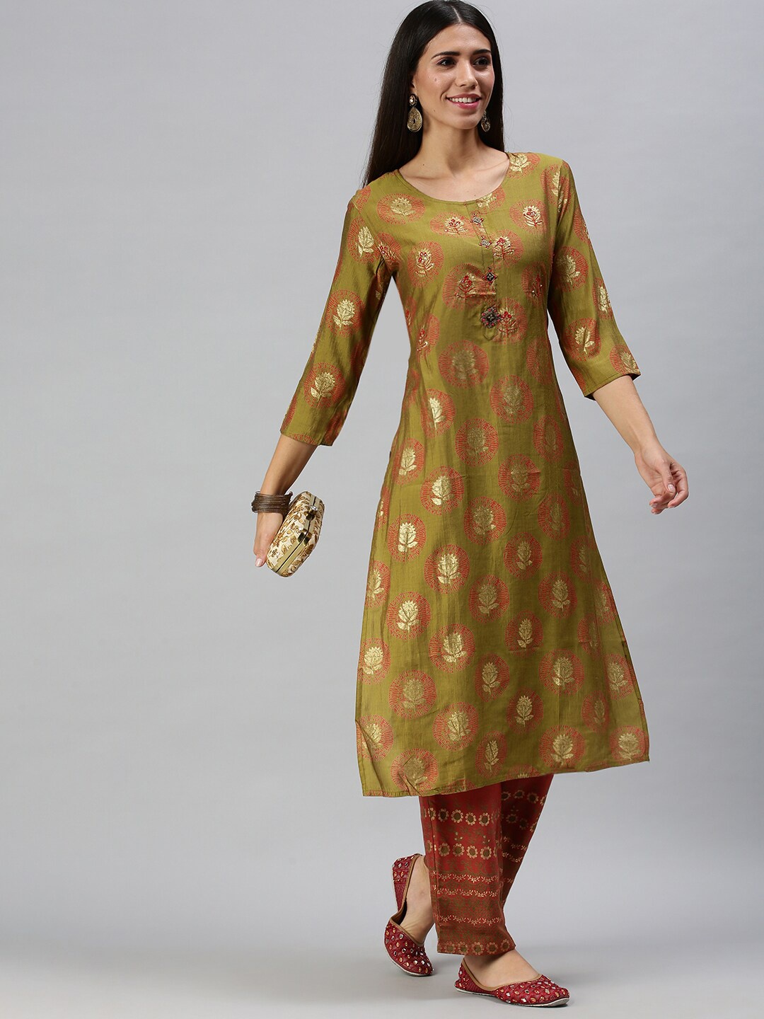 

SHOWOFF Ethnic Motifs Printed Sequinned Thread Work Kurta with Trousers, Green