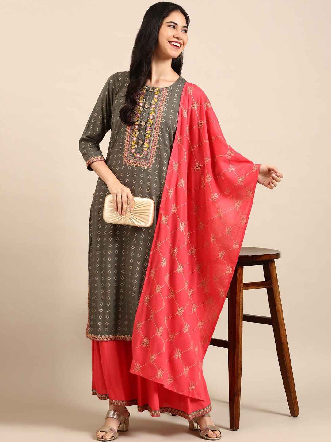 

SHOWOFF Printed Thread Work Foil Kurta with Palazzos & Dupatta, Olive