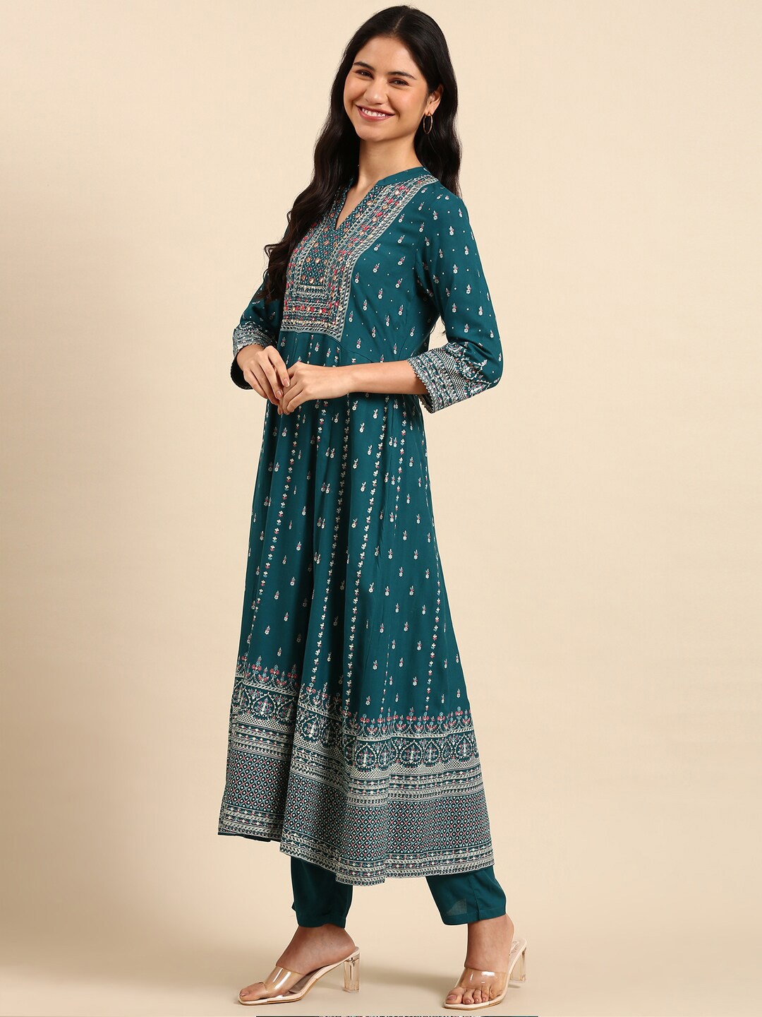 

SHOWOFF Ethnic Printed Gotta Patti Thread Work Kurta with Trousers & Dupatta, Teal