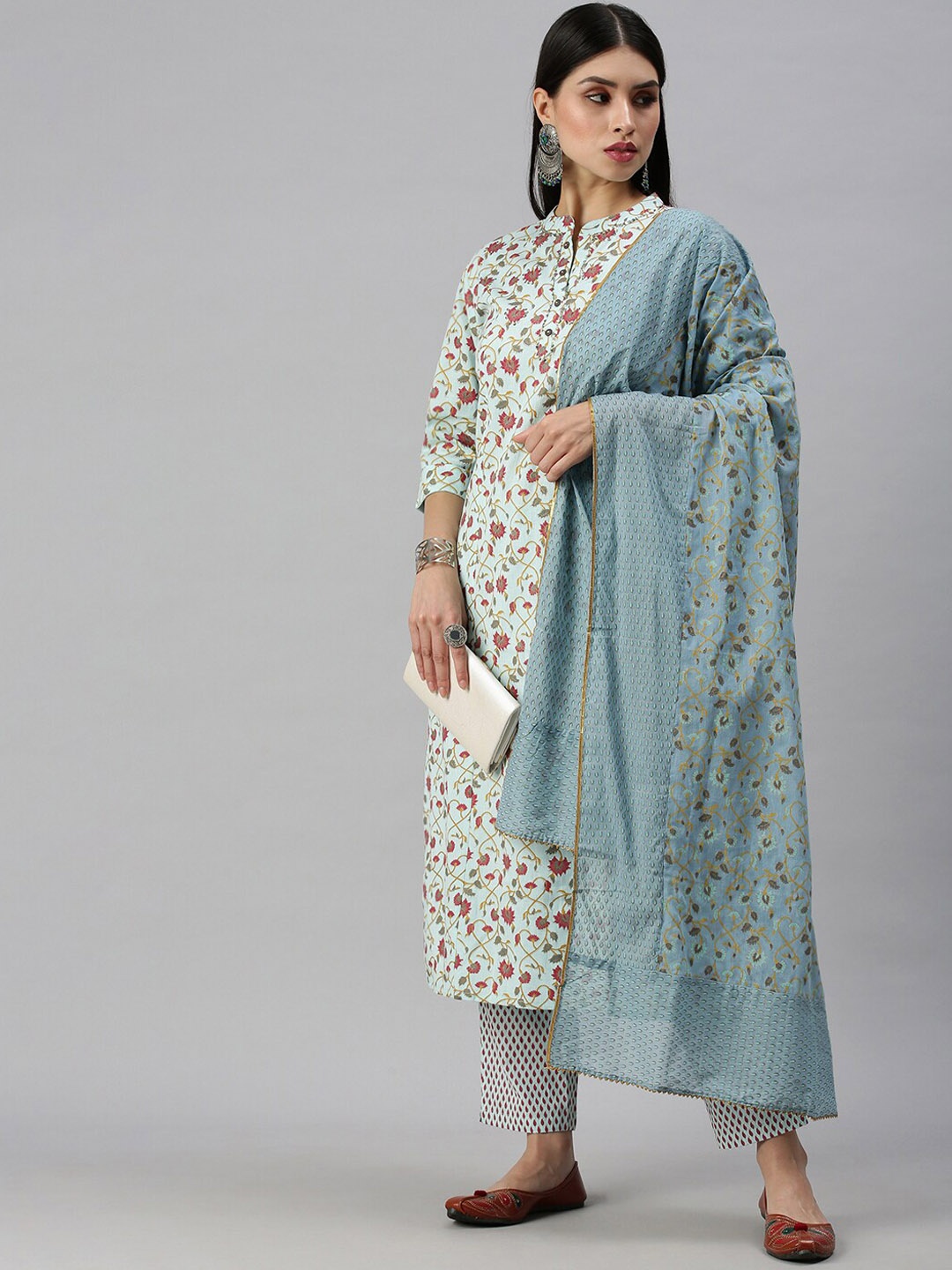 

SHOWOFF Floral Printed Band Collar Sequinned Foil Straight Kurta With Trousers & Dupatta, Blue