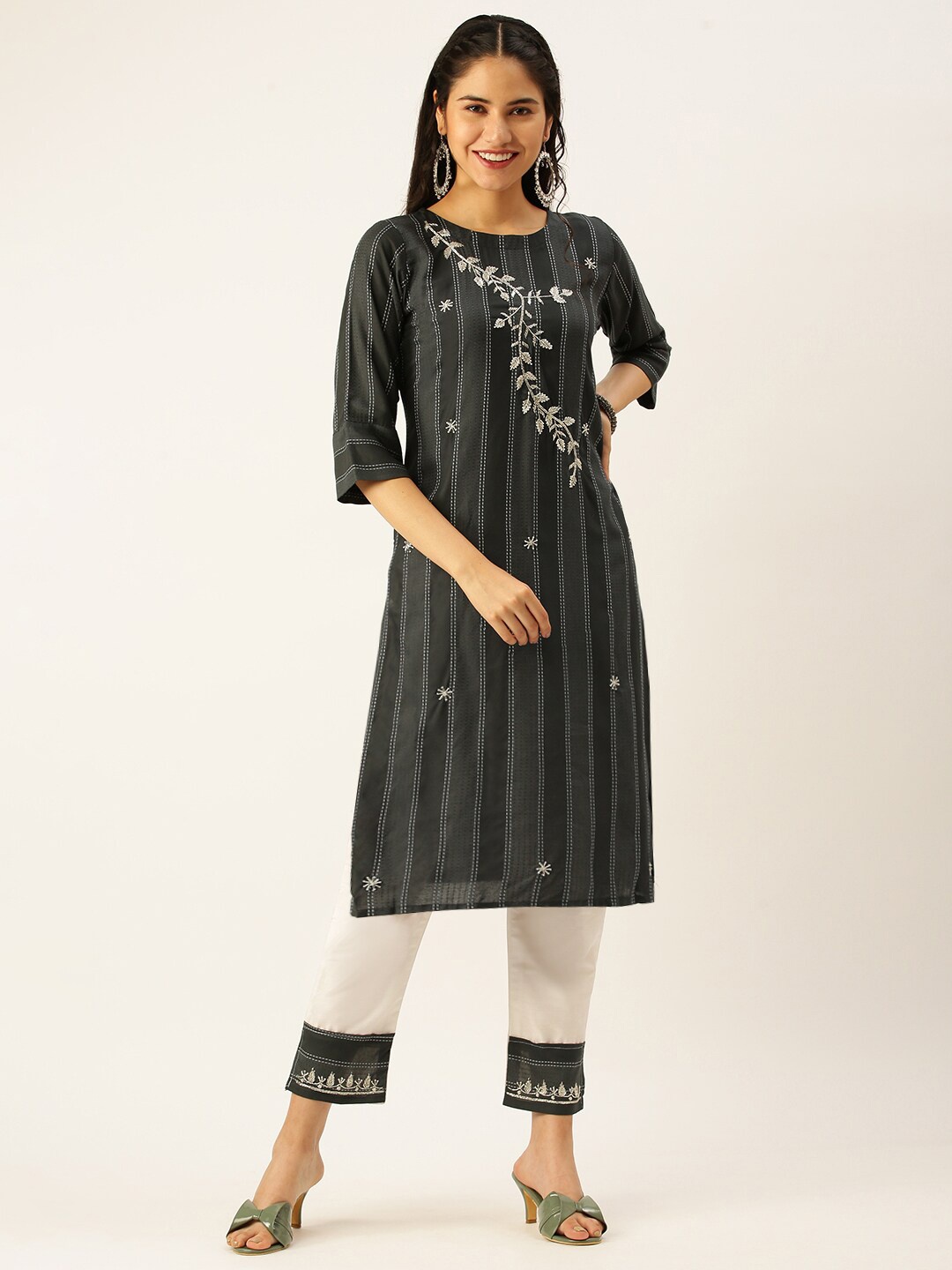 

SHOWOFF Striped Gotta Patti Kurta with Trousers, Charcoal