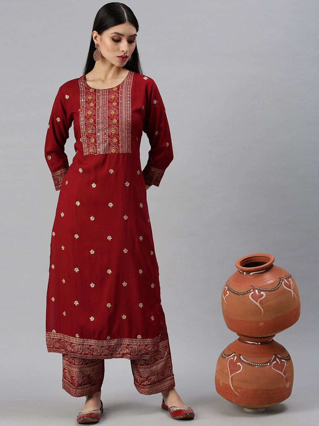 

SHOWOFF Floral Embroidered Mirror Work Kurta with Palazzos, Maroon