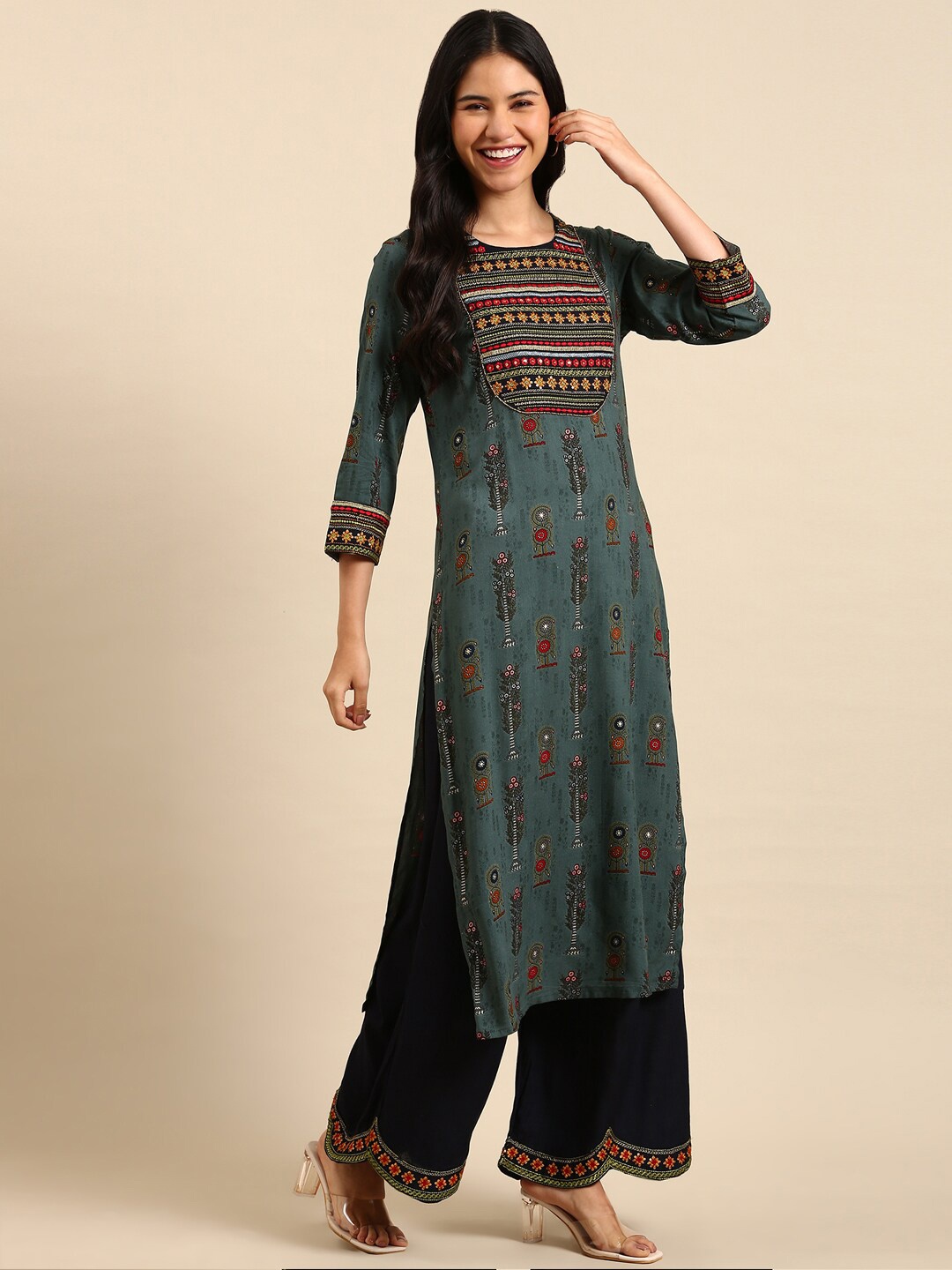 

SHOWOFF Ethnic Motifs Printed Thread Work Block Print Kurta With Palazzos & Dupatta, Green