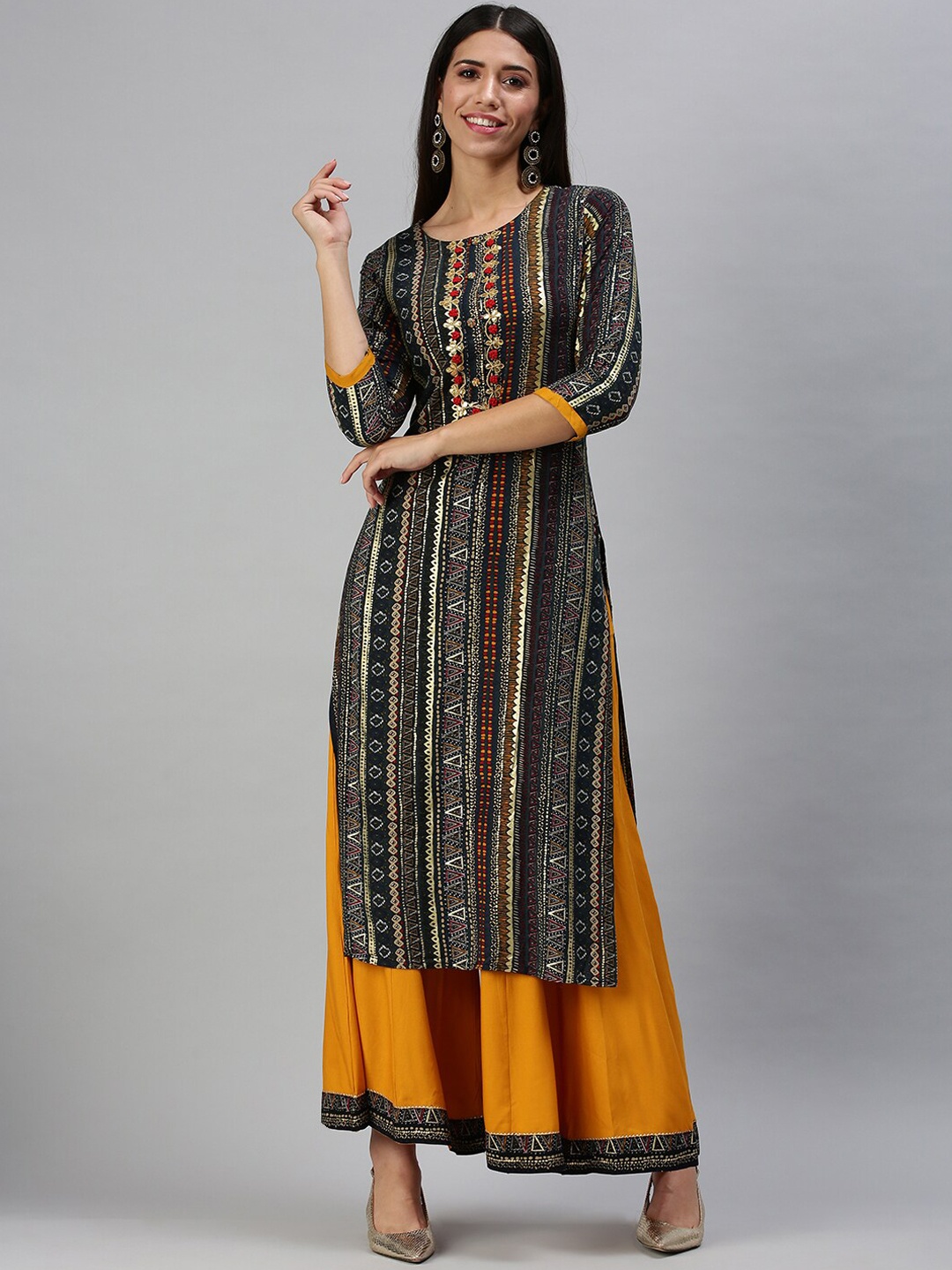 

SHOWOFF Ethnic Motif Printed Gotta Patti Straight Kurta With Palazzos, Navy blue