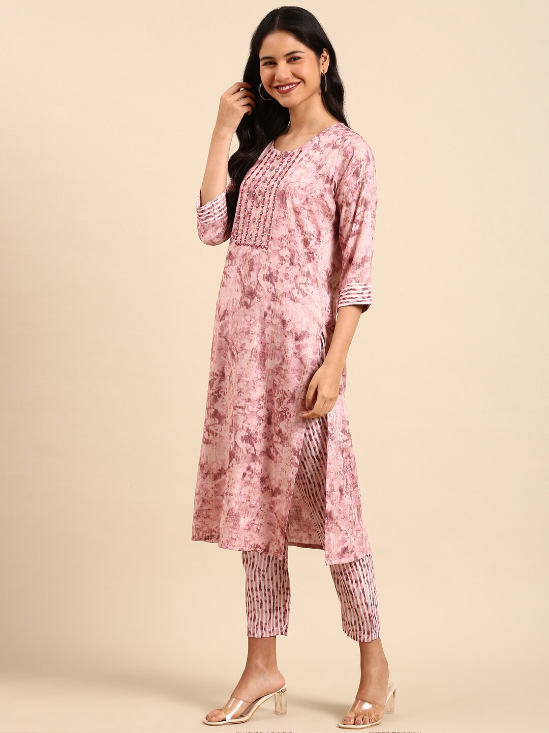 

SHOWOFF Dyed Mirror Work Kurta with Trousers & Dupatta, Mauve